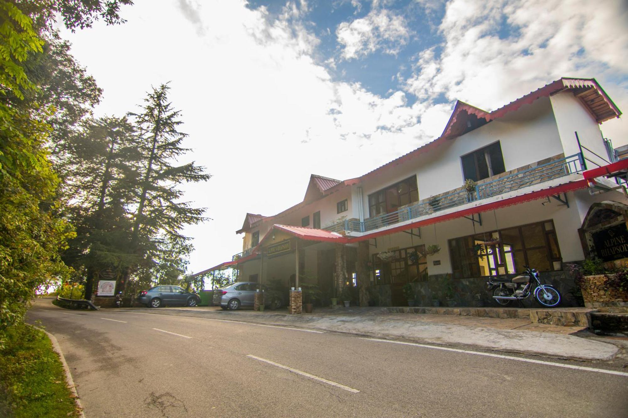 Hotel Alpine Rhapsody à Ranikhet Extérieur photo